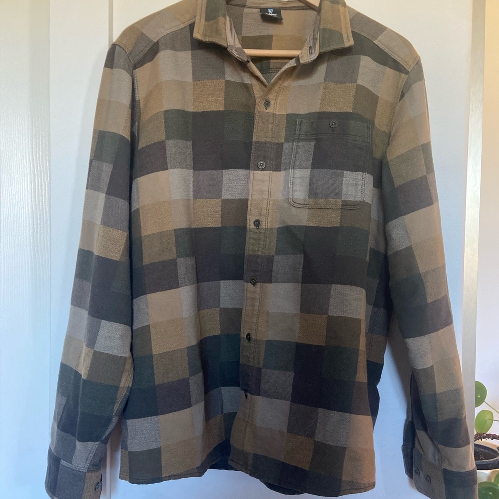 Kuhl Plaid Button-Up Shirt Size L Cotton blend